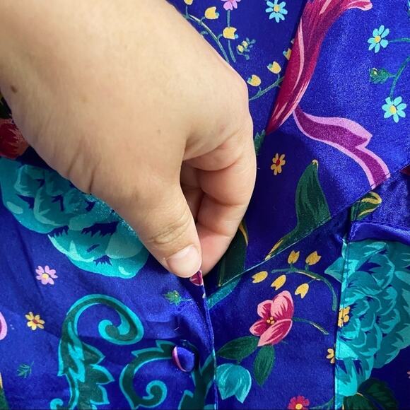 VTG 90s Floral Satin Pajama Top Size S Silky Boxy Button Blouse Boho - Picture 6 of 8